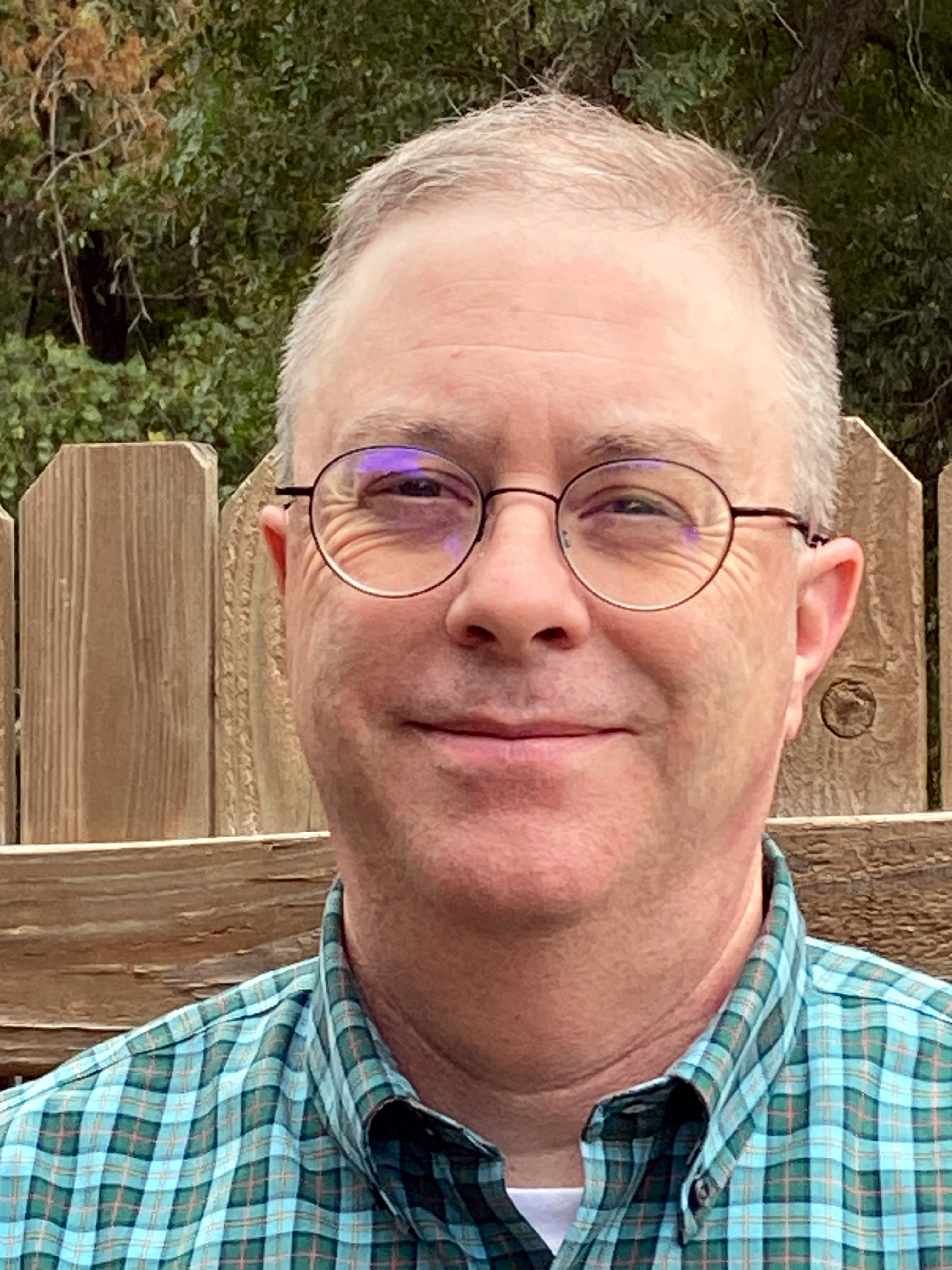 Headshot of Dr.Samuel Huskey